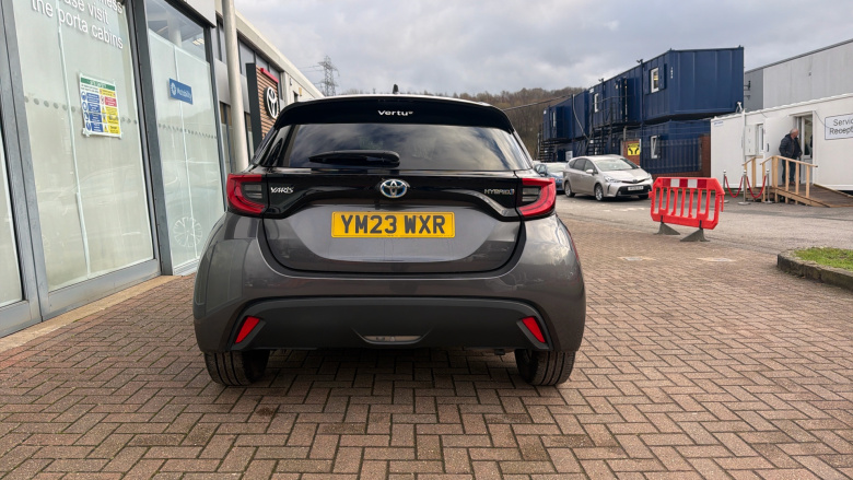 Toyota Yaris 1.5 Hybrid Design 5dr CVT Hybrid Hatchback